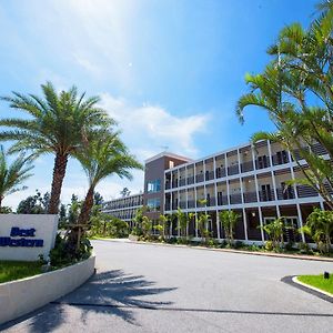 Best Western Okinawa Onna Beach